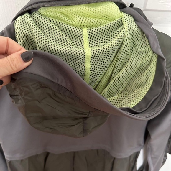 Lululemon light green and grey jacket - Picture 3 of 5